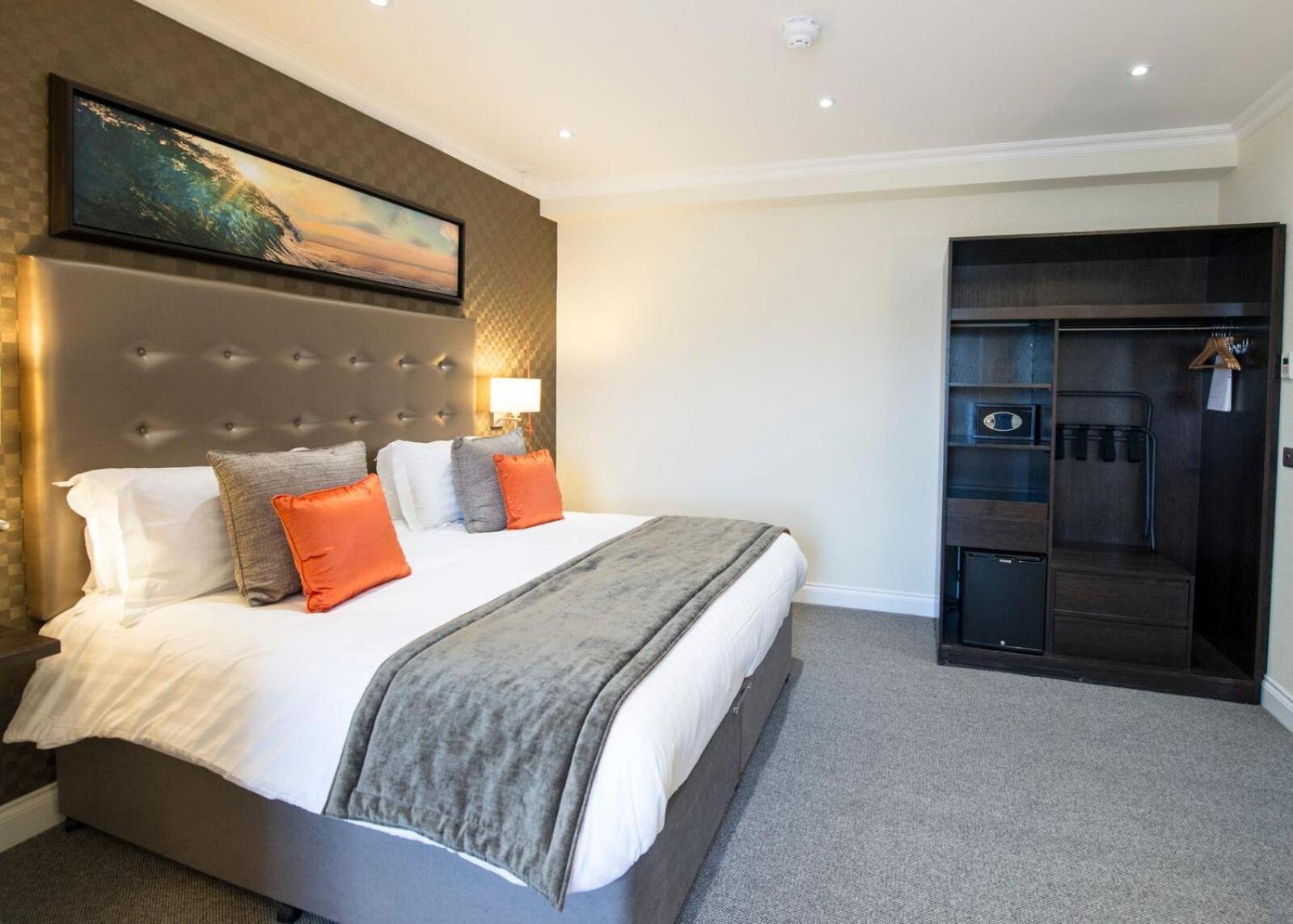 Classic Double Room with Sea View,507617388:JPEG